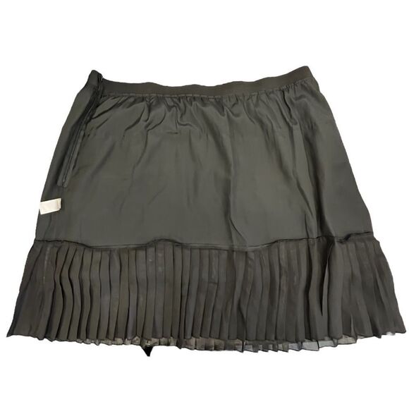 DKNY Jeans Plus Size Three Tiered Pleated Mini Skirt, Black Size 24 - Picture 8 of 9